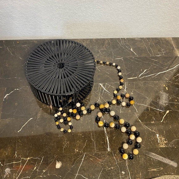 Cult Gaia Luna Circle Crossbody Bag acrylic black tan - Picture 3 of 12